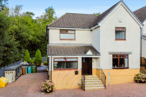 27 Cairnwood Drive, Cairnhill, Airdrie ML6 9HR
